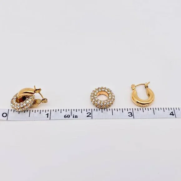 Cubic Zirconia Donut Design Huggie Earrings - Picture 4 of 4